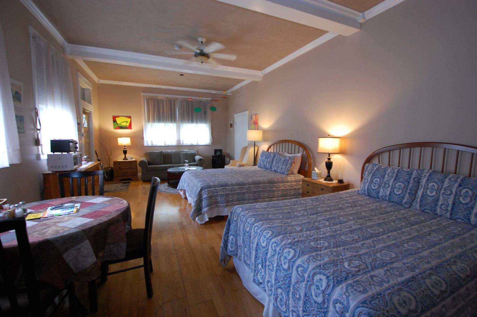West Stockbridge Shaker Mill Inn الغرفة الصورة