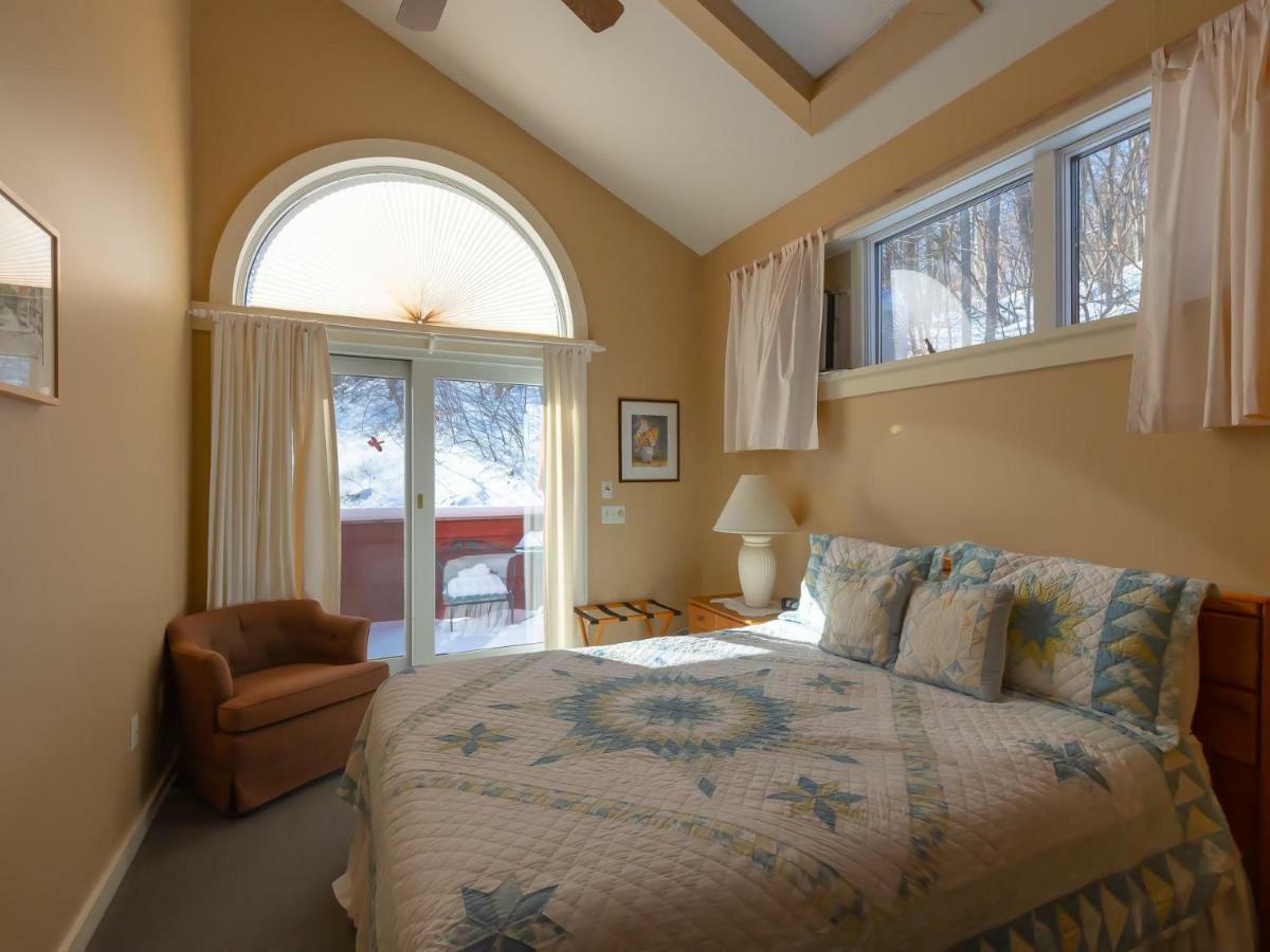 West Stockbridge Shaker Mill Inn الغرفة الصورة