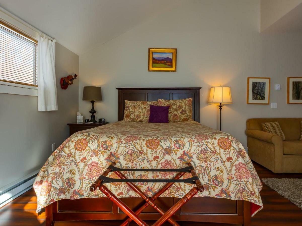 West Stockbridge Shaker Mill Inn الغرفة الصورة